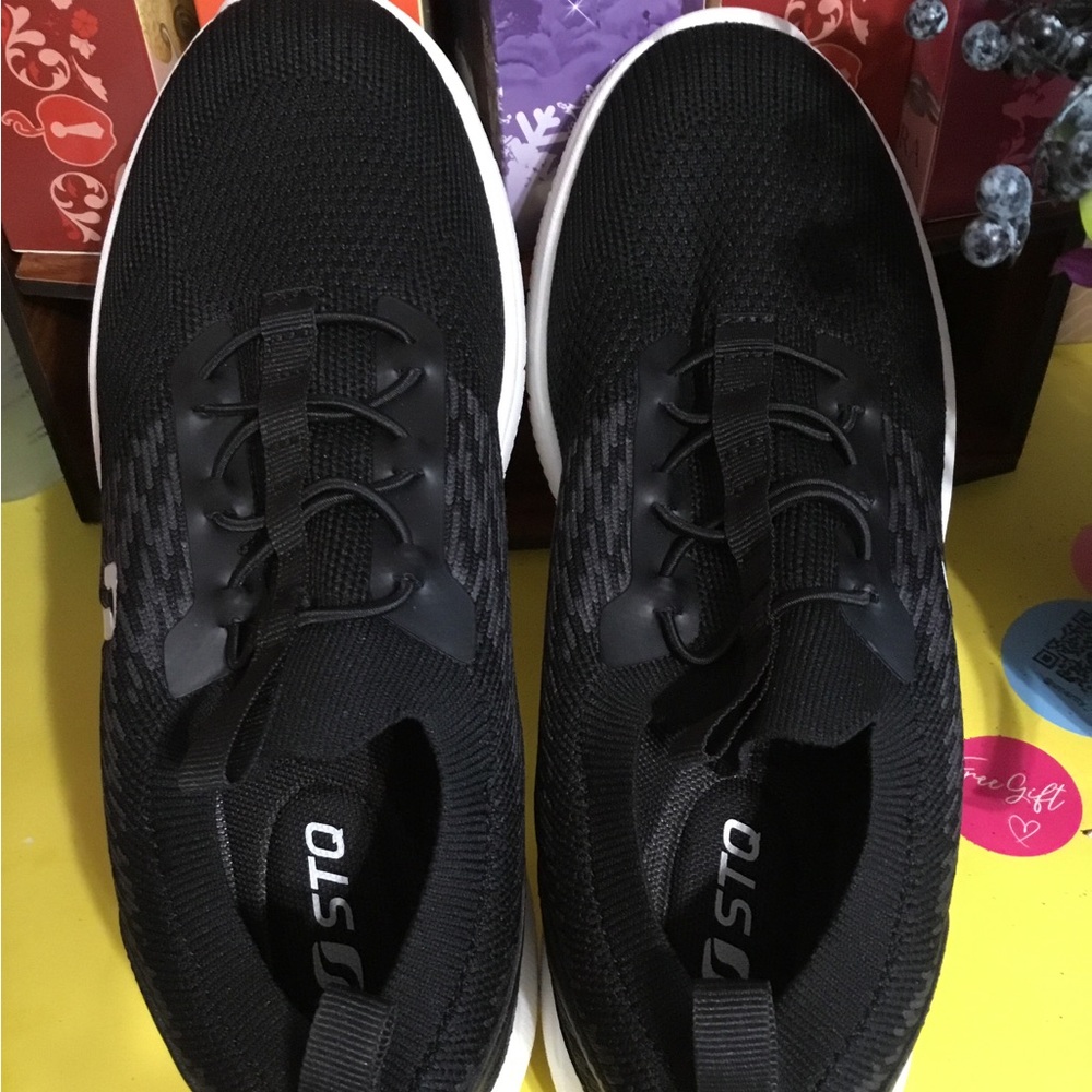 Black Athletic Sneakers STQ NWT